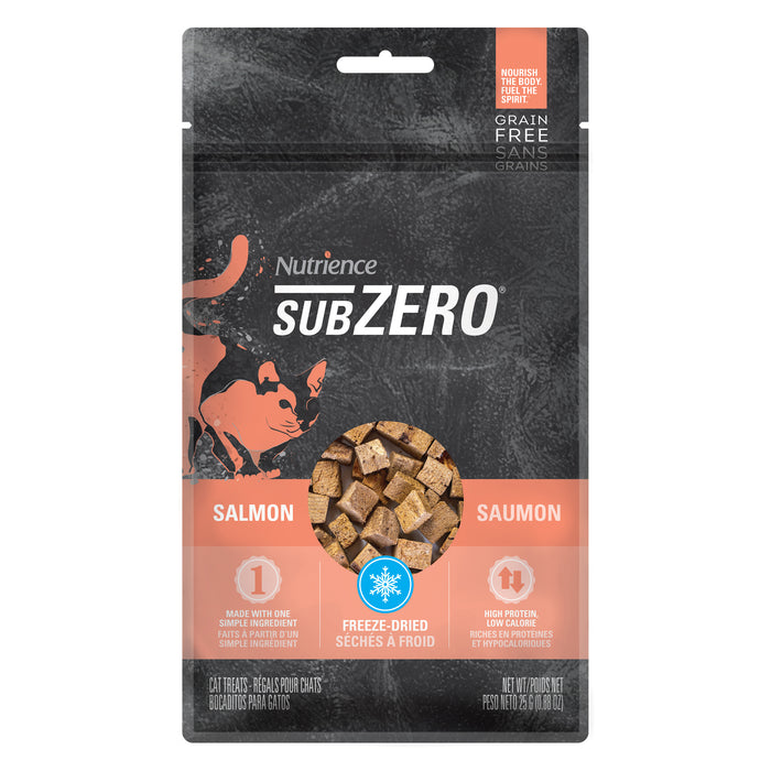 Régals séchés à froid Subzero pour chats de Nutrience. Sans grains à une seule protéine pour chats, Saumon, 25 g