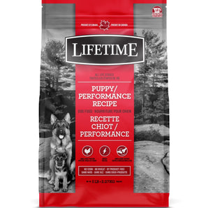 TROUW NUTRITION LIFETIME puppy food. PERFORMANCE. Chicken and oats. Choice of formats.
