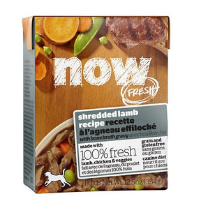 Nourriture humide sans grains pour chiens PETCUREAN NOW FRESH Emballage Tetra Pak. Recette d'agneau effiloché. 354 g.