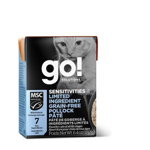 Nourriture humide sans grains pour chats PETCUREAN GO! SOLUTIONS Formule sensibilités alimentaires. Emballage Tetra Pak. Recette de pâté de goberge. 182 g.